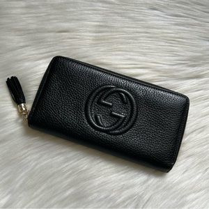 Gucci soho zip around wallet